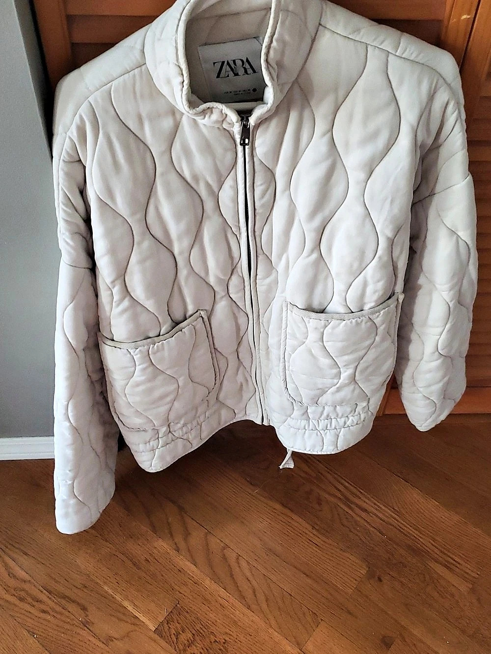 Zara Water-Repellent Padded Jacket White Medium - Fits like a Large